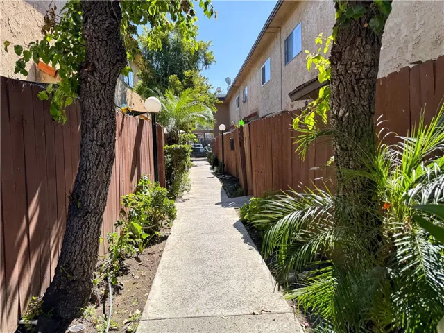 9019 Cedros Avenue 12, Panorama City, California 91402
