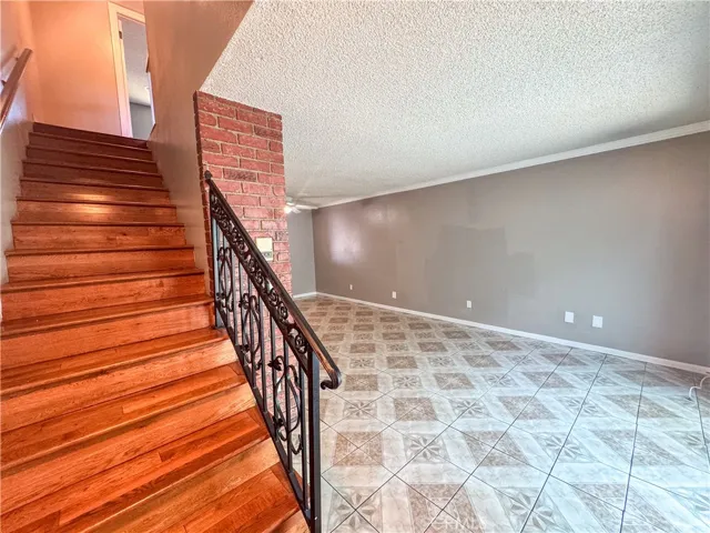 9019 Cedros Avenue 12, Panorama City, California 91402