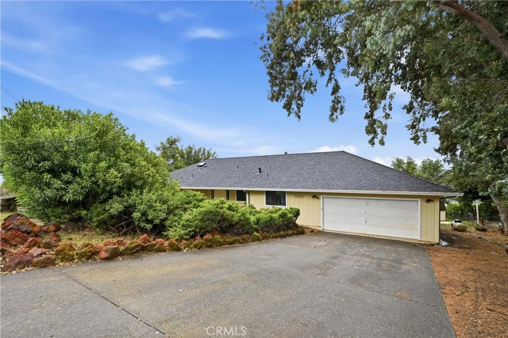 17312 Greenridge