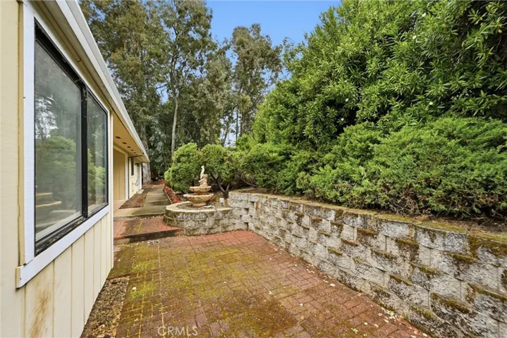 Entry courtyard.
