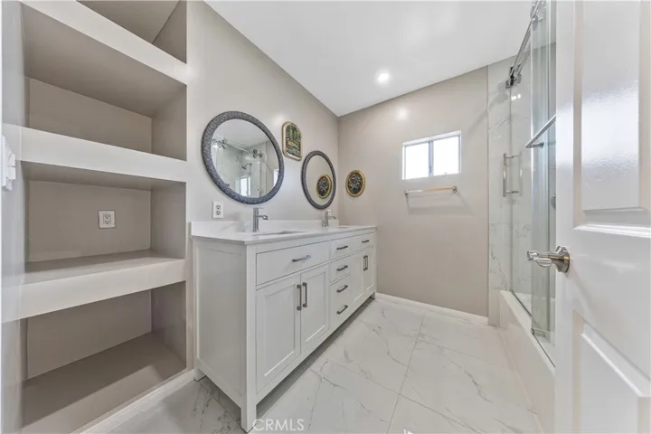 Upstairs master bath