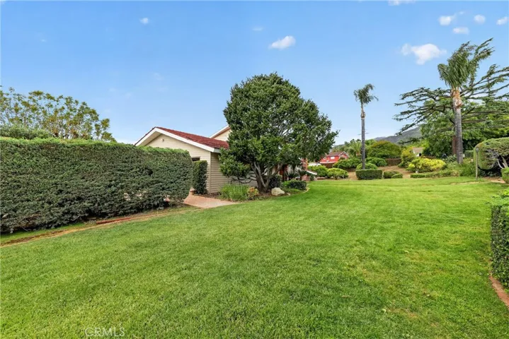 2446 Euclid Crescent E, Upland, California 91784