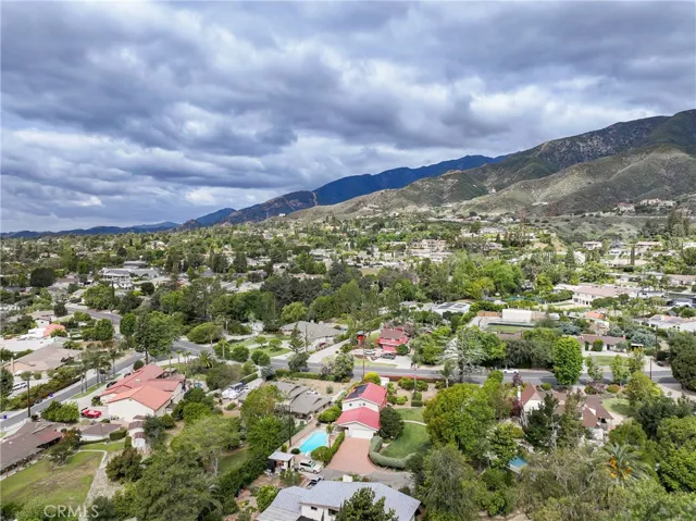 2446 Euclid Crescent E, Upland, California 91784