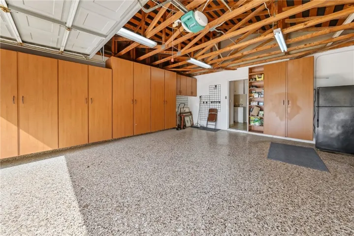 2446 Euclid Crescent E, Upland, California 91784