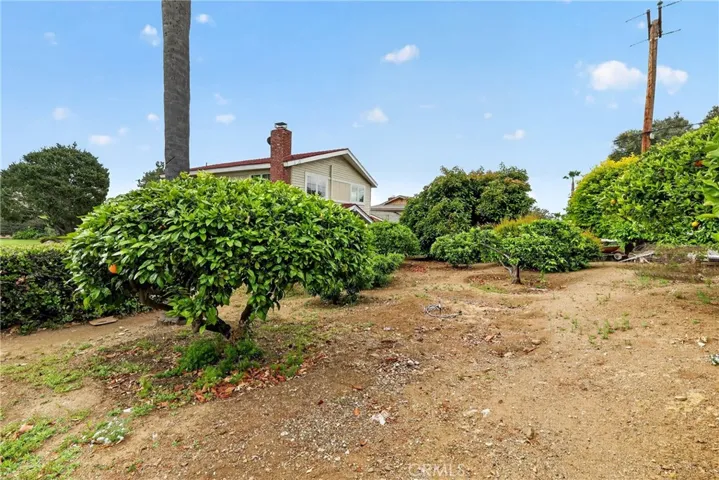 2446 Euclid Crescent E, Upland, California 91784
