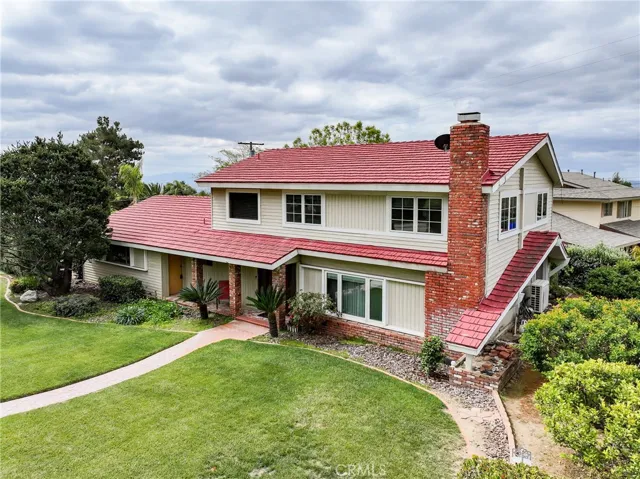 2446 Euclid Crescent E, Upland, California 91784