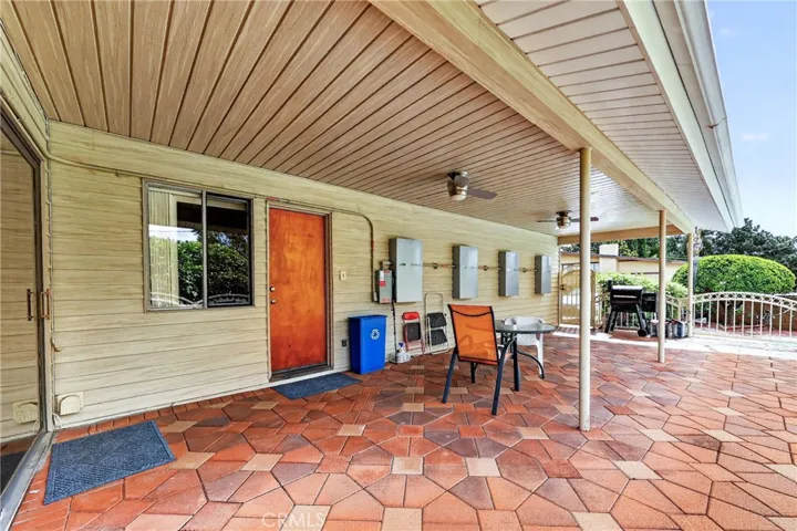 2446 Euclid Crescent E, Upland, California 91784