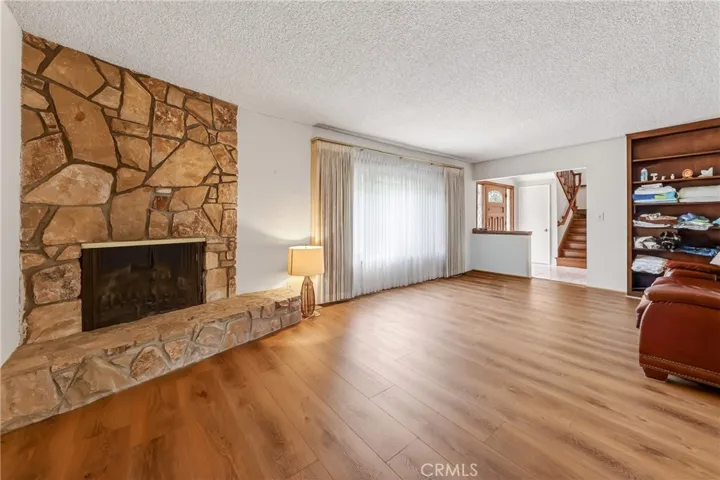2446 Euclid Crescent E, Upland, California 91784