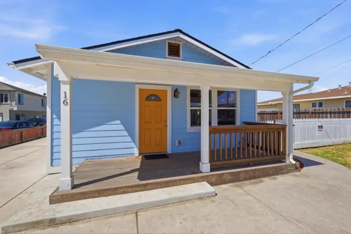 16 Airport Road, Freedom, California 95019