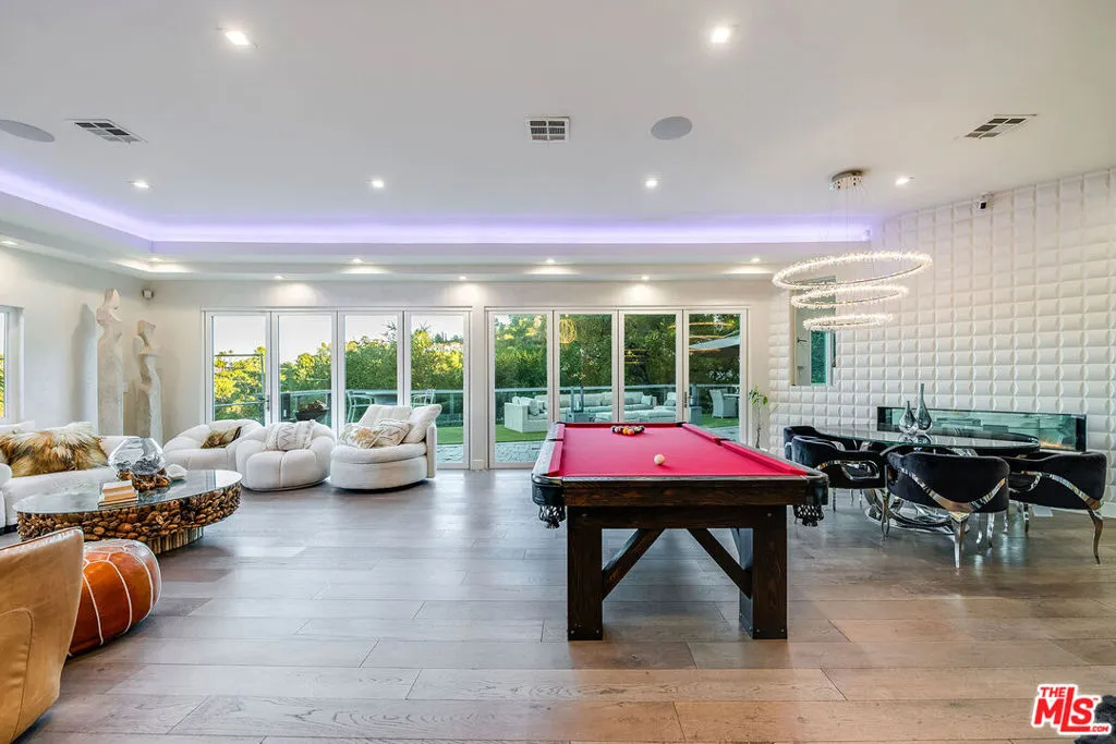 3430 Wrightwood Drive, Studio City, California 91604 — photo 4
