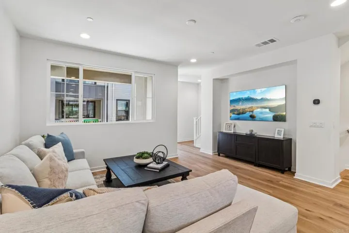 2572 Elderberry Lane, Carlsbad, California 92008