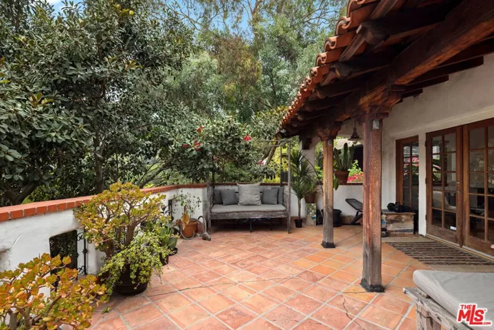 334 Crane Boulevard, Los Angeles, California 90065