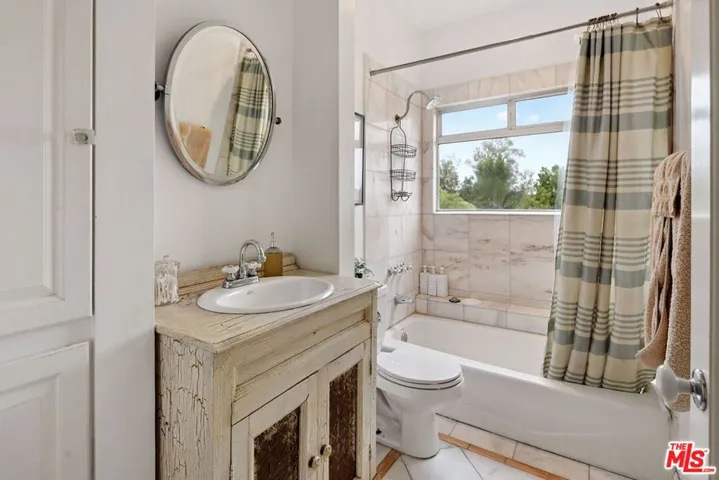 334 Crane Boulevard, Los Angeles, California 90065