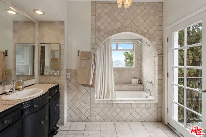 334 Crane Boulevard, Los Angeles, California 90065