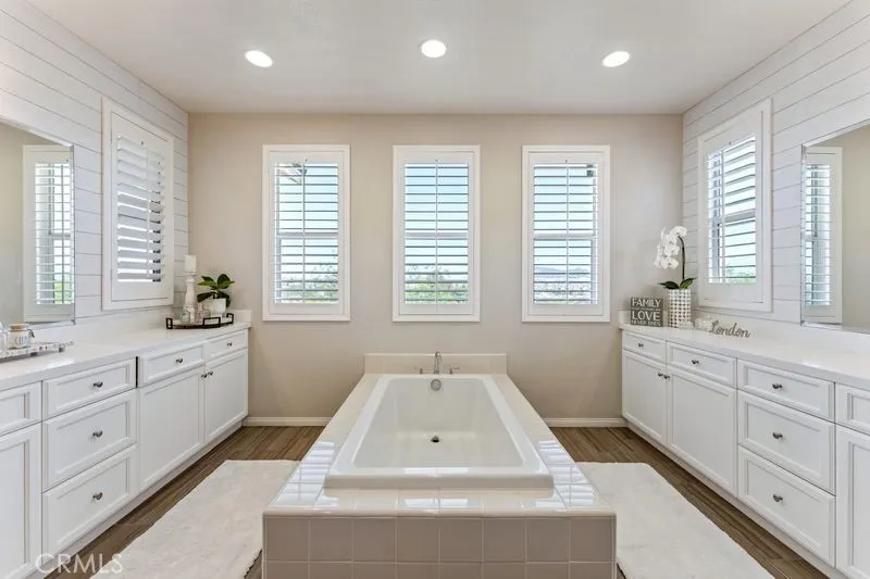 Primary bath