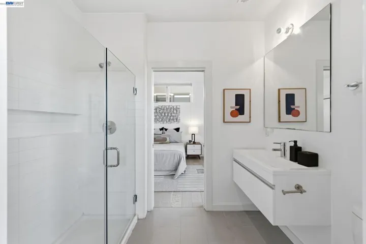 857 W Grand Ave, Oakland, California 94607