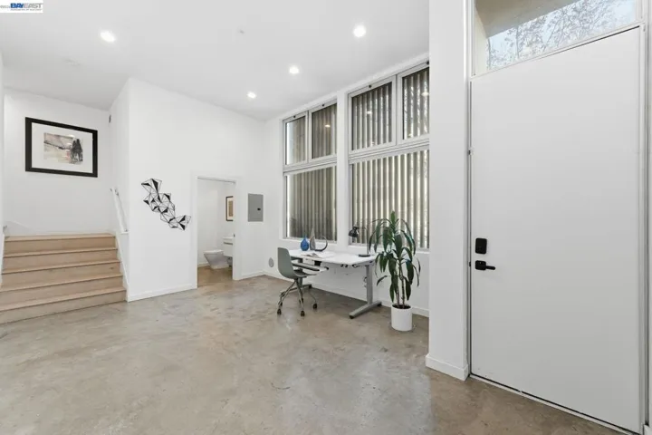 857 W Grand Ave, Oakland, California 94607