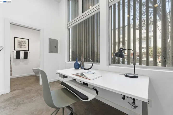 857 W Grand Ave, Oakland, California 94607