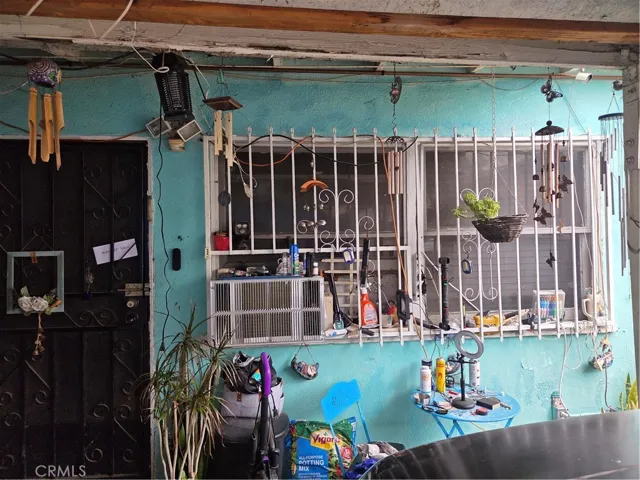 4485 Lovett, Los Angeles, California 90040