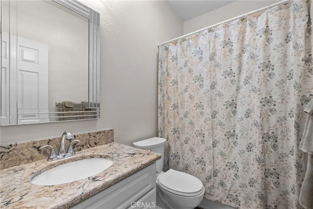 2nd Full Bath off Secondary Hallway Bedroom