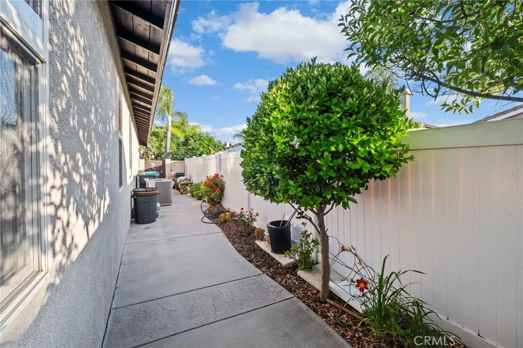 Concrete Walkway on Sideyard