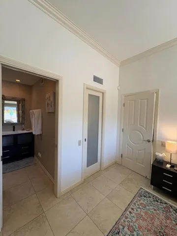 Primary bedroom has walk-in closet