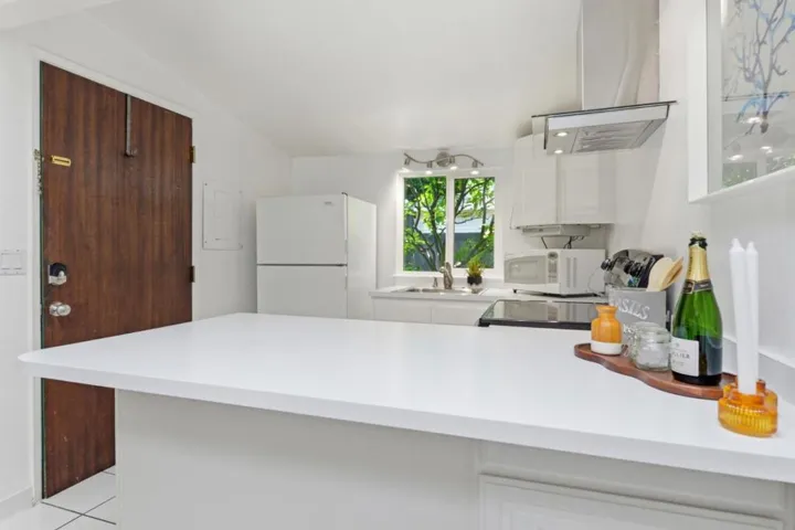 235 Middlefield Road, Palo Alto, California 94301