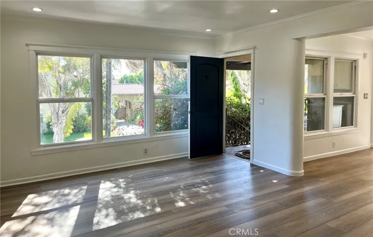 5351 Packard Street, Los Angeles, California 90019