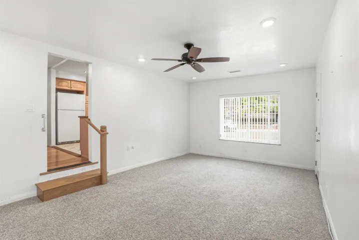 family room off the kitchen