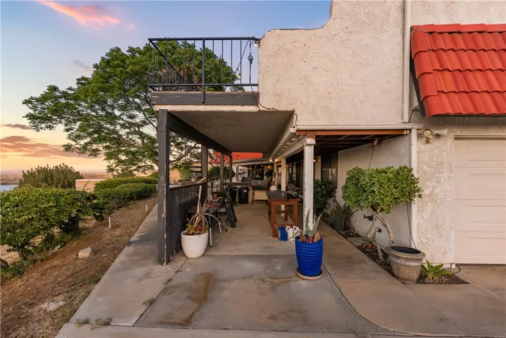 125 Lakeview Drive, Palmdale, California 93551