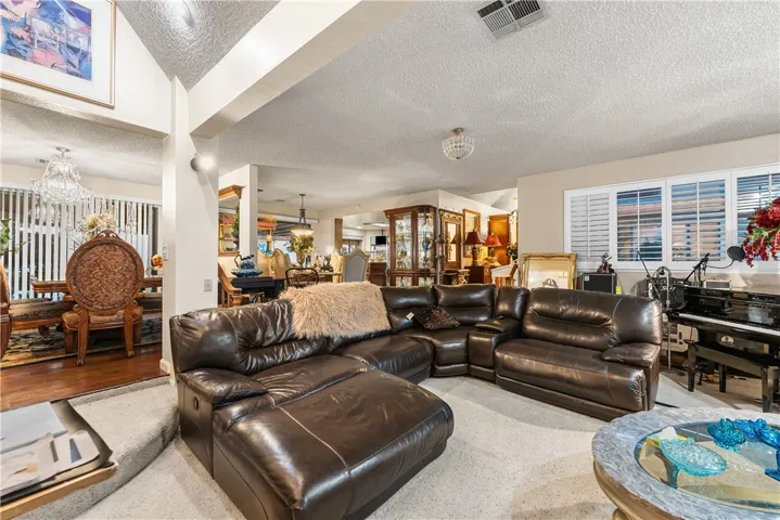 125 Lakeview Drive, Palmdale, California 93551