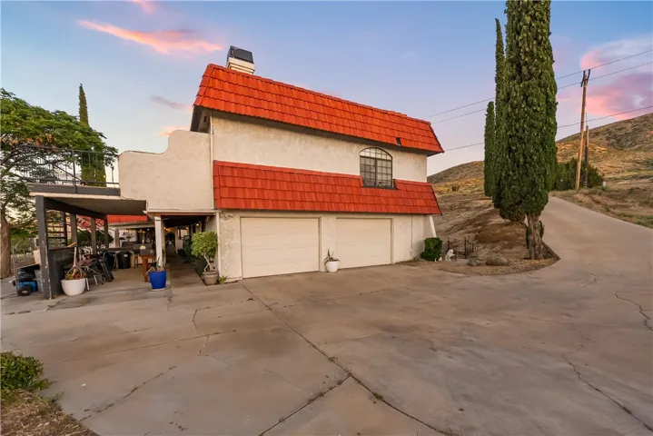125 Lakeview Drive, Palmdale, California 93551