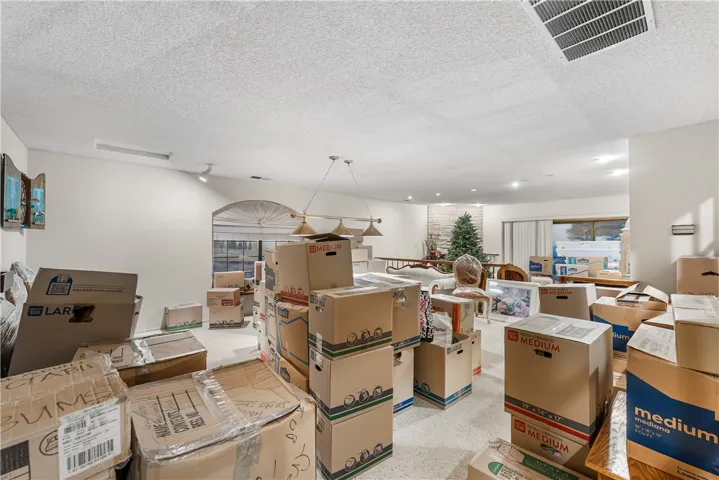 125 Lakeview Drive, Palmdale, California 93551