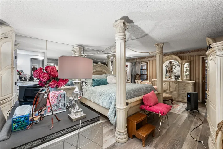 125 Lakeview Drive, Palmdale, California 93551