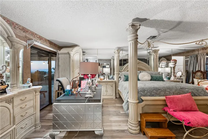125 Lakeview Drive, Palmdale, California 93551