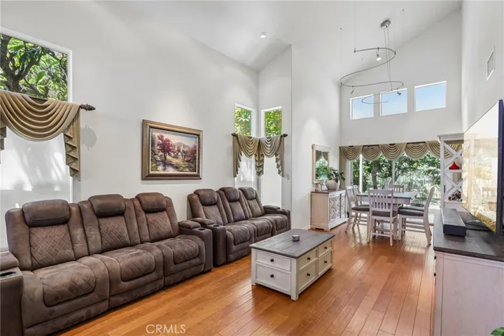 527 S Morningstar Drive, Anaheim, California 92808