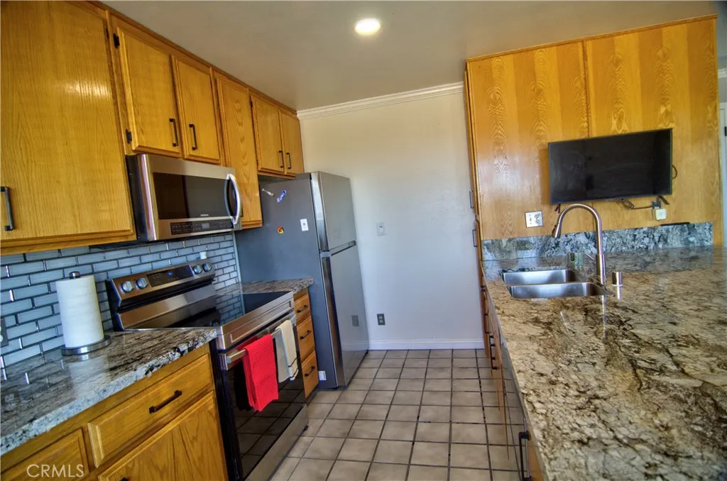 More kitchen shots