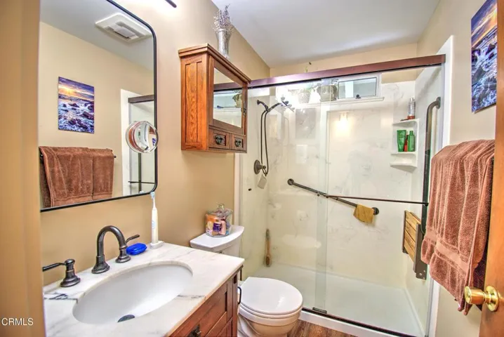 Bathroom1
