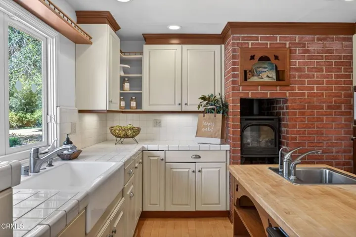 36-web-or-mls-Upmarketmedia_98How-063