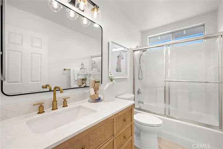 Nice Secondary Bathroom
