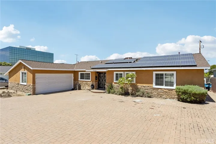 759 S Briargate, Covina, California 91723