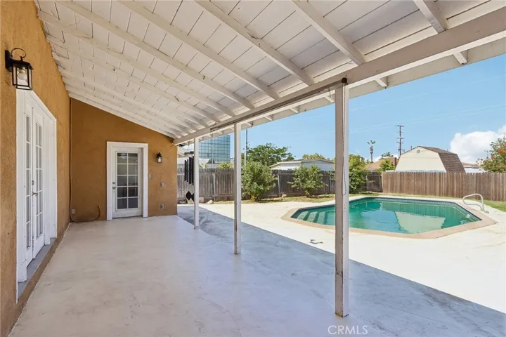 759 S Briargate, Covina, California 91723