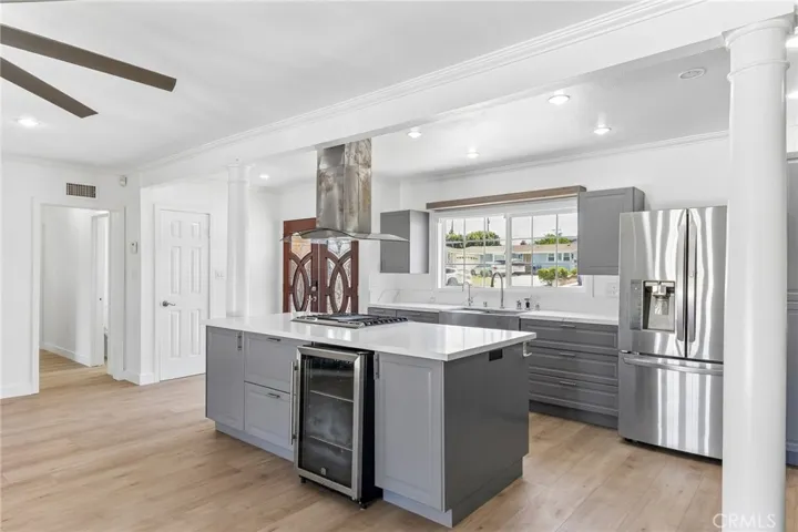 759 S Briargate, Covina, California 91723