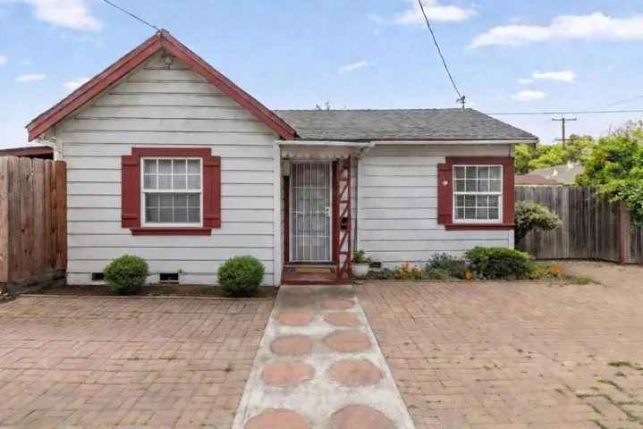 3420 Orinda Street, Palo Alto, California 94306