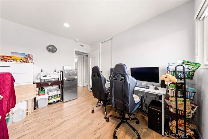 8226 Henshaw, Buena Park, California 90621