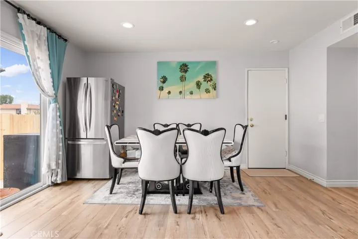 8226 Henshaw, Buena Park, California 90621