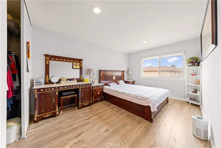 8226 Henshaw, Buena Park, California 90621