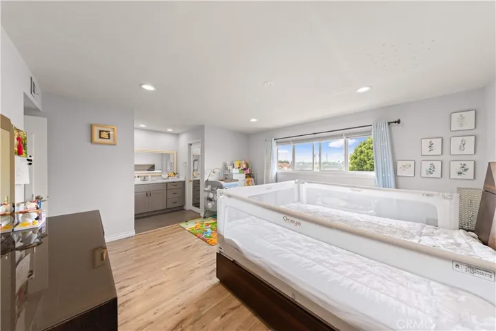 8226 Henshaw, Buena Park, California 90621