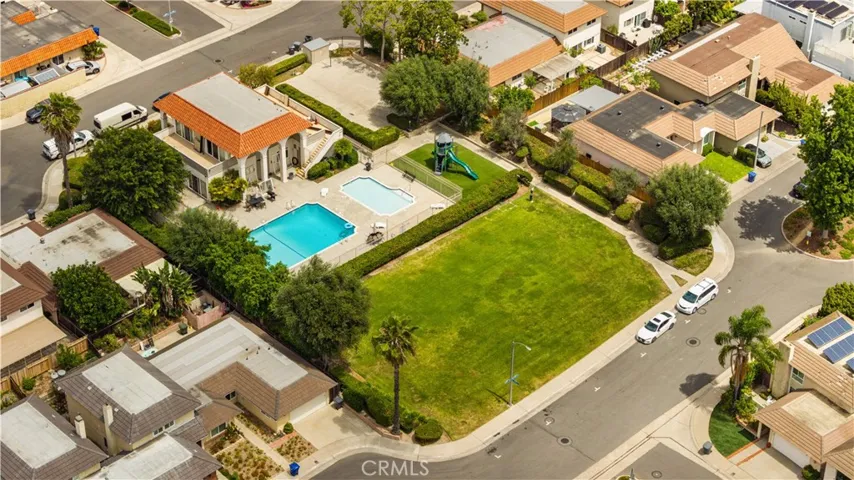 8226 Henshaw, Buena Park, California 90621