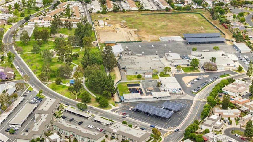 8226 Henshaw, Buena Park, California 90621